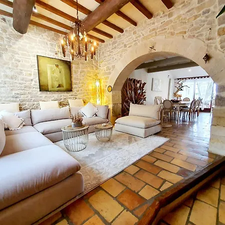 Сasa de vacaciones La Papaye, Maison De Charme Avec Piscine Et