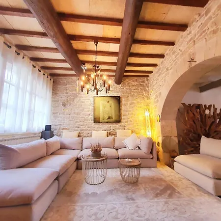 La Papaye, Maison De Charme Avec Piscine Et Holiday home *