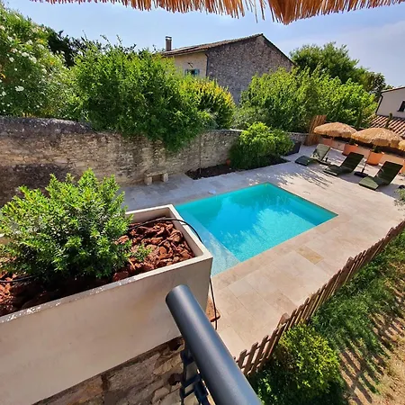 Dom wakacyjny La Papaye, Maison De Charme Avec Piscine Et Boissières
