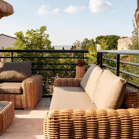 La Papaye, Maison De Charme Avec Piscine Et Vakantiehuis Boissières
